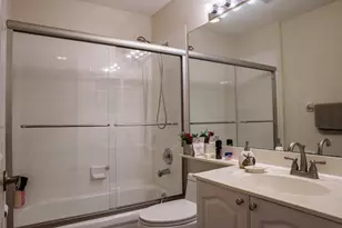 8058 Via Hacienda, Riviera Beach, FL 33418 - Photo 15