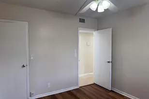 3710 N Pine Island Rd, Sunrise, FL 33351 - Photo 23