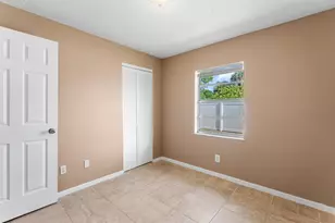 304 8th Ave SW, Vero Beach, FL 32962 - Photo 13