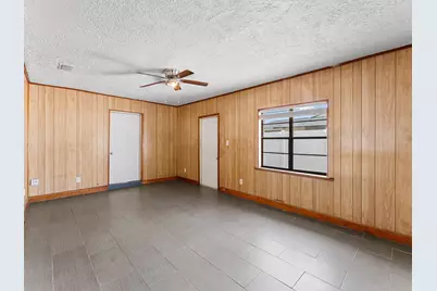 304 8th Avenue SW, Vero Beach, FL 32962 - Photo 9