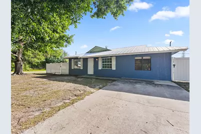 304 8th Avenue SW, Vero Beach, FL 32962 - Photo 1