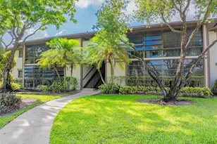 9614 W McNab Rd, Tamarac, FL 33321 - Photo 9