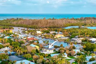 10742 SE Burgee Ct, Hobe Sound, FL 33455 - Photo 9
