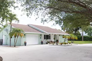 8763 Pinion Dr, Lake Worth, FL 33467 - Photo 9