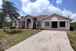 312 SW Buzby Ct, Port Saint Lucie, FL 34953 - Photo 1