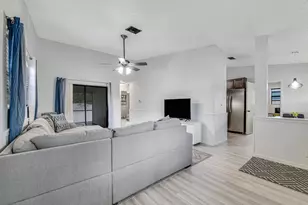 23428 Country Club Dr E, Boca Raton, FL 33428 - Photo 9