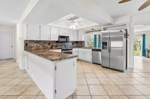 2599 SE Grand Dr, Port Saint Lucie, FL 34952 - Photo 5