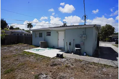 1418 S H Street, Lake Worth Beach, FL 33460 - Photo 5