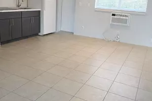 1017 SE 3rd St, Deerfield Beach, FL 33441 - Photo 9