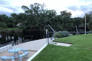 7733 SE Fork River Dr, Stuart, FL 34997 - Photo 3