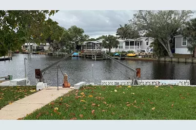 7733 SE Fork River Drive, Stuart, FL 34997 - Photo 5