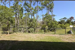 6550 SE Pk Trce Dr, Stuart, FL 34997 - Photo 3