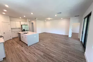 6550 SE Pk Trce Dr, Stuart, FL 34997 - Photo 9