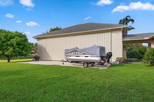 15630 Lindbergh Ln, Wellington, FL 33414 - Photo 43