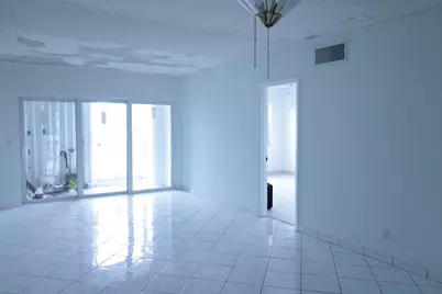 465 Paradise Isle Boulevard #110, Hallandale Beach, FL 33009 - Photo 17