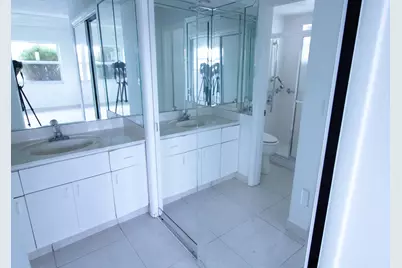 465 Paradise Isle Boulevard #110, Hallandale Beach, FL 33009 - Photo 15