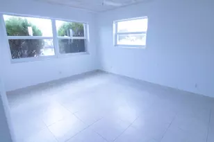 465 Paradise Isle Blvd, Hallandale Beach, FL 33009 - Photo 11