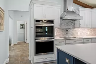 19785 Castlewood Dr, Jupiter, FL 33458 - Photo 11