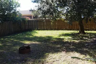 1672 SW Pleasant Ln, Port Saint Lucie, FL 34984 - Photo 3