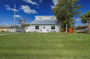 680 Mulberry St, Sebastian, FL 32958 - Photo 1
