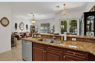 1127 N Victoria Park Road, Fort Lauderdale, FL 33304 - Photo 11