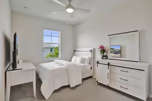 1300 Eucalyptus Dr, Hollywood, FL 33021 - Photo 15
