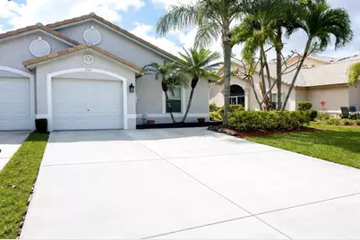 10614 Lake Shore Drive, Wellington, FL 33414 - Photo 1