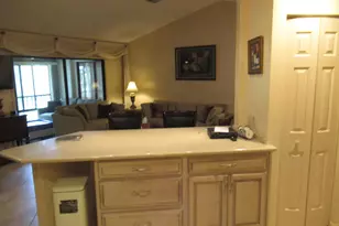 4 E Lexington Ln Ln E, Palm Beach Gardens, FL 33418 - Photo 3