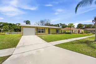 445 NE Armory Cir, Port Saint Lucie, FL 34983 - Photo 3