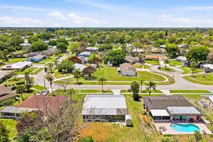 445 NE Armory Cir, Port Saint Lucie, FL 34983 - Photo 33