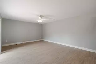 825 Center St, Jupiter, FL 33458 - Photo 5