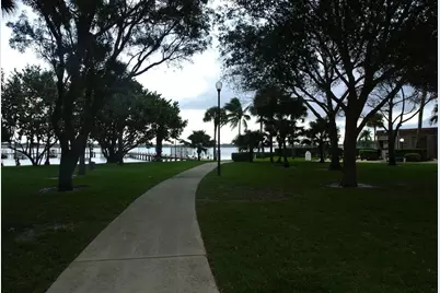 825 Center Street #3d, Jupiter, FL 33458 - Photo 23