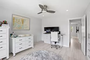 807 NE 1st St, Delray Beach, FL 33483 - Photo 17