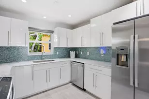 807 NE 1st St, Delray Beach, FL 33483 - Photo 7