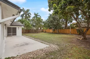 430 La Mancha Ave, Royal Palm Beach, FL 33411 - Photo 37