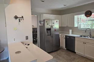 421 SE Skipper Ln, Port Saint Lucie, FL 34983 - Photo 7
