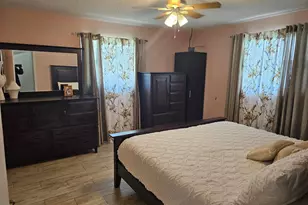 421 SE Skipper Ln, Port Saint Lucie, FL 34983 - Photo 9