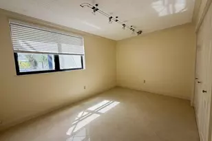 21085 NE 34th Ave, Aventura, FL 33180 - Photo 19