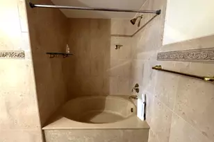 21085 NE 34th Ave, Aventura, FL 33180 - Photo 17