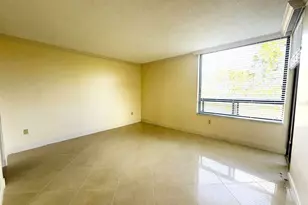21085 NE 34th Ave, Aventura, FL 33180 - Photo 13