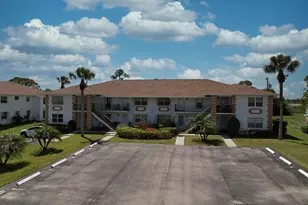 1217 S Lakes End Dr, Fort Pierce, FL 34982 - Photo 1