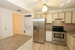 1217 S Lakes End Dr, Fort Pierce, FL 34982 - Photo 61