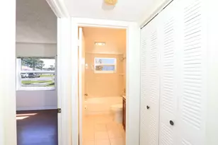 1217 S Lakes End Dr, Fort Pierce, FL 34982 - Photo 49