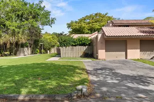 701 NE 205th Terrace, Miami, FL 33179 - Photo 17