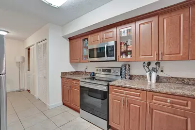 8266 NW 24th Street, Coral Springs, FL 33065 - Photo 3