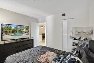 8266 NW 24th St, Coral Springs, FL 33065 - Photo 23