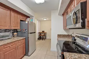 8266 NW 24th St, Coral Springs, FL 33065 - Photo 3