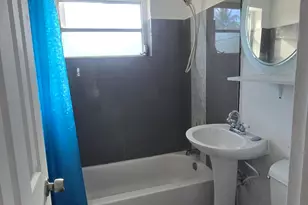 1512 NE 28th St, Pompano Beach, FL 33064 - Photo 5