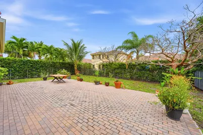 7561 NW 112th Terrace, Parkland, FL 33076 - Photo 23
