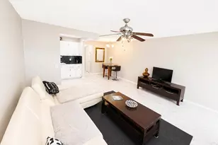 140 Ventnor, Deerfield Beach, FL 33442 - Photo 3